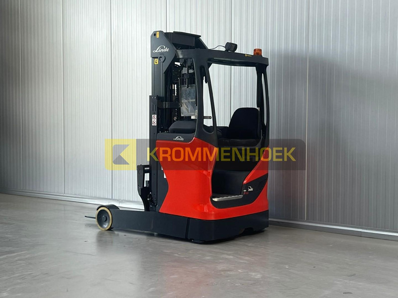 Linde R 16 - Reach truck: picture 3 Linde R 16 - Reach truck: picture 3