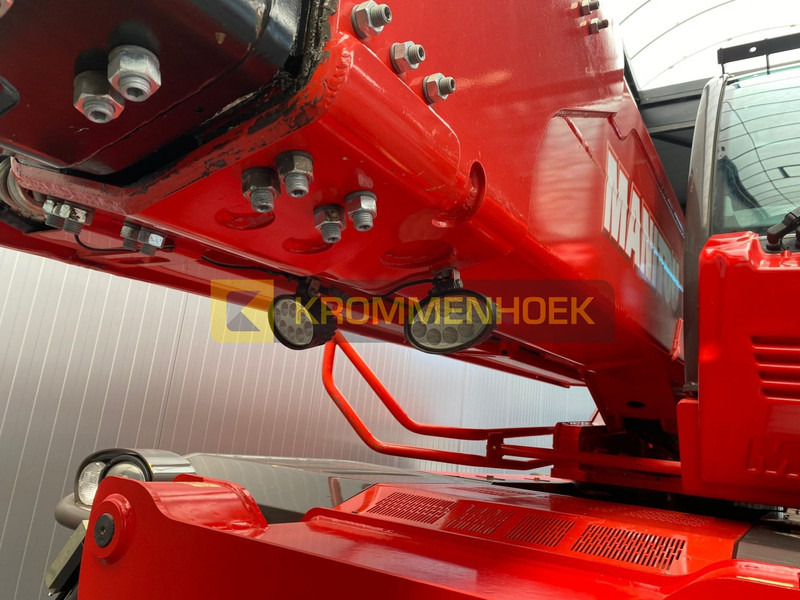 Telescopic handler Manitou MRT 3050 Privilege Plus: picture 12