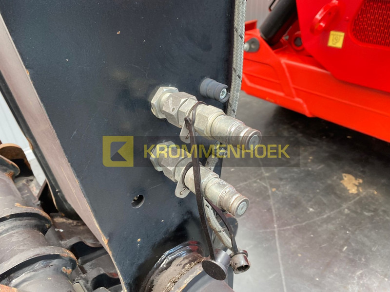 Telescopic handler Manitou MRT 3050 Privilege Plus: picture 10