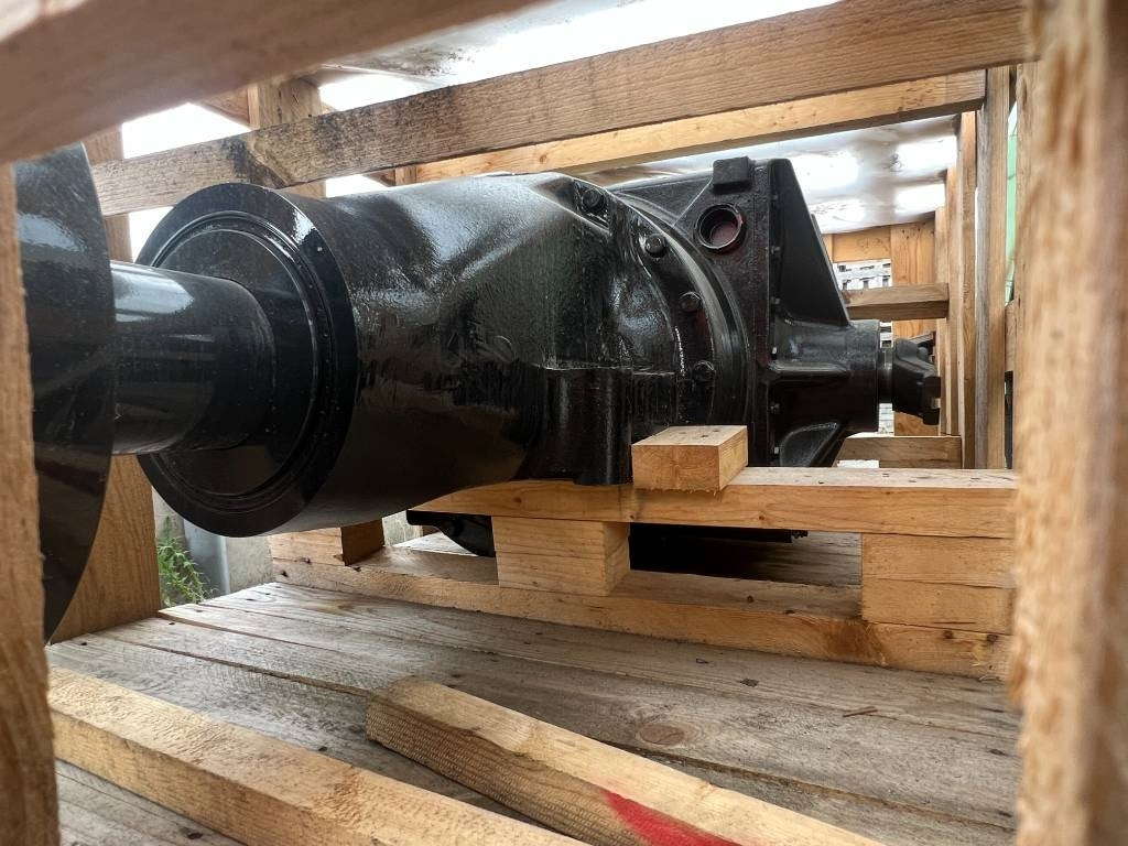 New Holland Front Axle New Holland T9 / Case Steiger - CNH - - Frame/ Chassis for Agricultural machinery: picture 4 New Holland Front Axle New Holland T9 / Case Steiger - CNH - - Frame/ Chassis for Agricultural machinery: picture 4