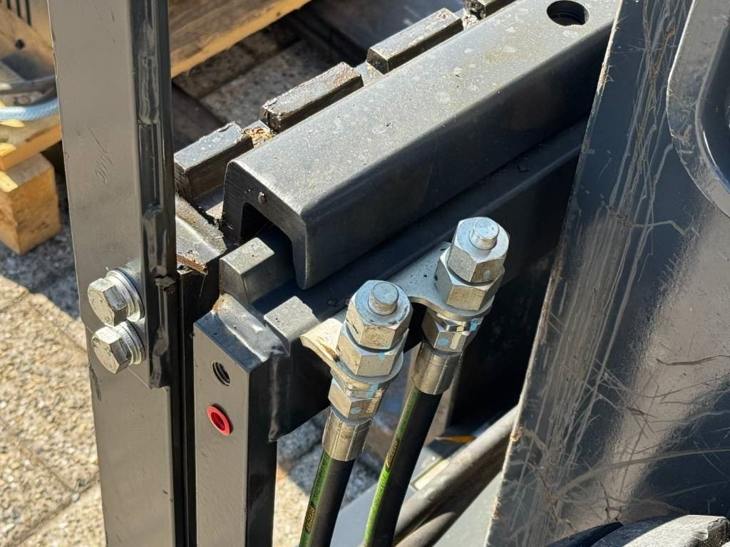 Still RCE35, 2023, 442 hours! - Electric forklift: picture 5 Still RCE35, 2023, 442 hours! - Electric forklift: picture 5