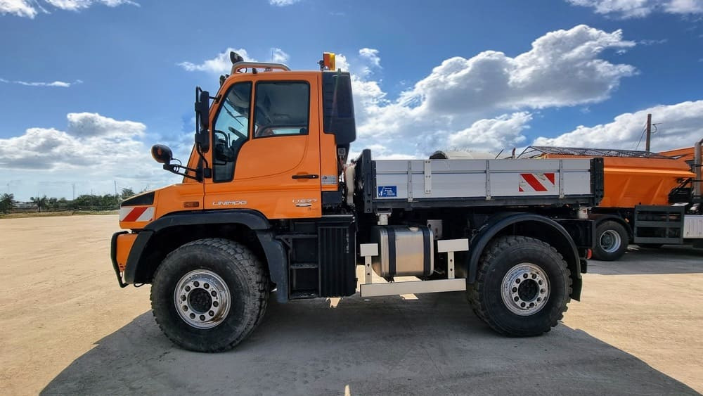 Mercedes-Benz Unimog U527 - Utility/ Special vehicle: picture 4 Mercedes-Benz Unimog U527 - Utility/ Special vehicle: picture 4