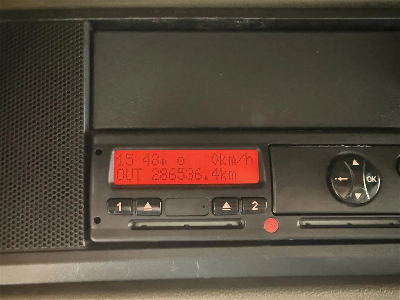 Tow truck DAF CF 65.300 Towtruck Depannage Lier Brille Sleeper 640x242x104 cm: picture 9 Tow truck DAF CF 65.300 Towtruck Depannage Lier Brille Sleeper 640x242x104 cm: picture 9