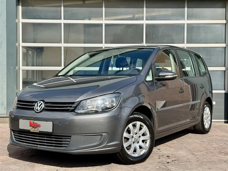 Volkswagen Touran 1.2 TSI 105pk 7 Pers LMV Parkeer sensoren - Car: picture 2 Volkswagen Touran 1.2 TSI 105pk 7 Pers LMV Parkeer sensoren - Car: picture 2