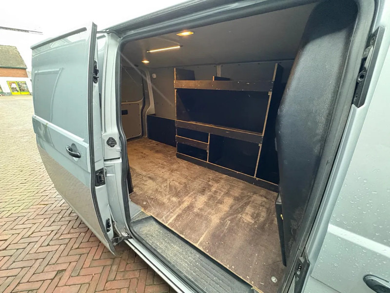 Small van Volkswagen Transporter Lichte Schade 2.0 tdi L2 Carplay PDC boekjes Carpas: picture 6 Small van Volkswagen Transporter Lichte Schade 2.0 tdi L2 Carplay PDC boekjes Carpas: picture 6