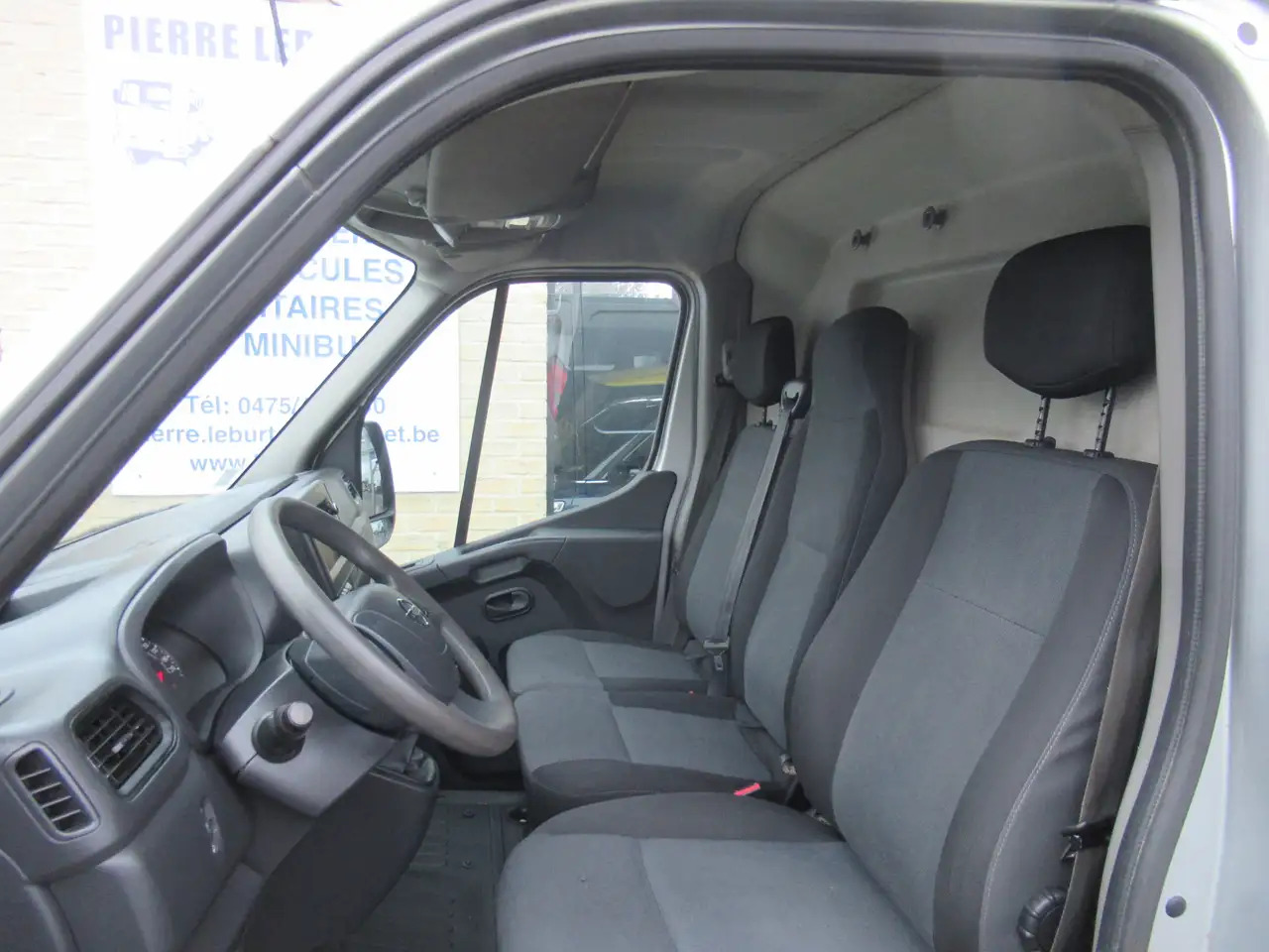 Nissan Interstar L2H2 clim navi 16500€+tva/btw - Panel van: picture 5 Nissan Interstar L2H2 clim navi 16500€+tva/btw - Panel van: picture 5
