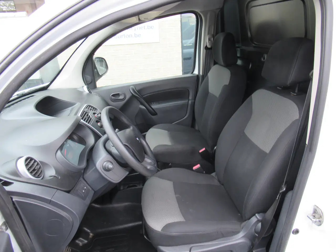Small van Renault Kangoo 15 DCI GRAND CONFORT CLIM 8250€+TVA/BTW: picture 6 Small van Renault Kangoo 15 DCI GRAND CONFORT CLIM 8250€+TVA/BTW: picture 6