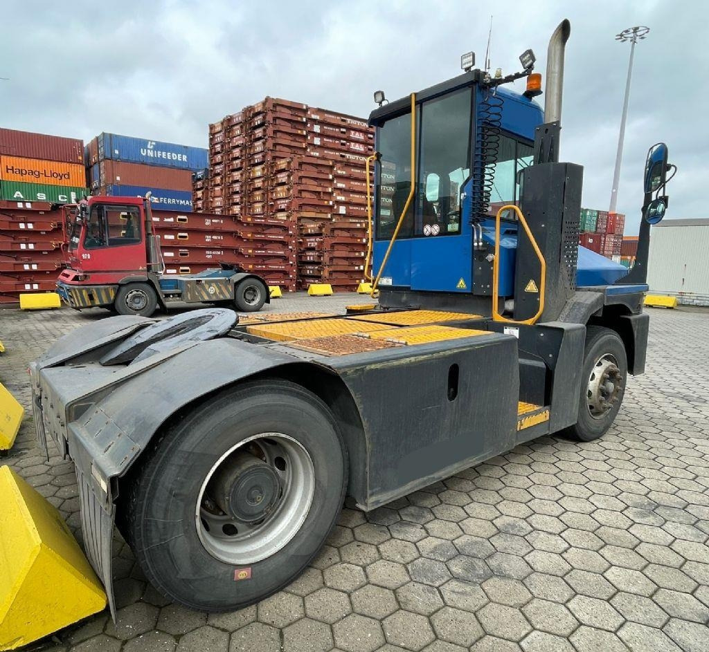 Kalmar T2 - Terminal tractor: picture 3 Kalmar T2 - Terminal tractor: picture 3