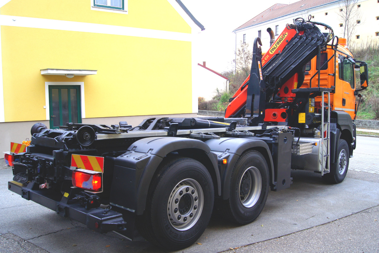 MAN TGS 28.400 BL 6x4-4/PK 12002 D/PALIFT/Winterdienst/Streuer/Pflug - Tipper, Crane truck: picture 5 MAN TGS 28.400 BL 6x4-4/PK 12002 D/PALIFT/Winterdienst/Streuer/Pflug - Tipper, Crane truck: picture 5