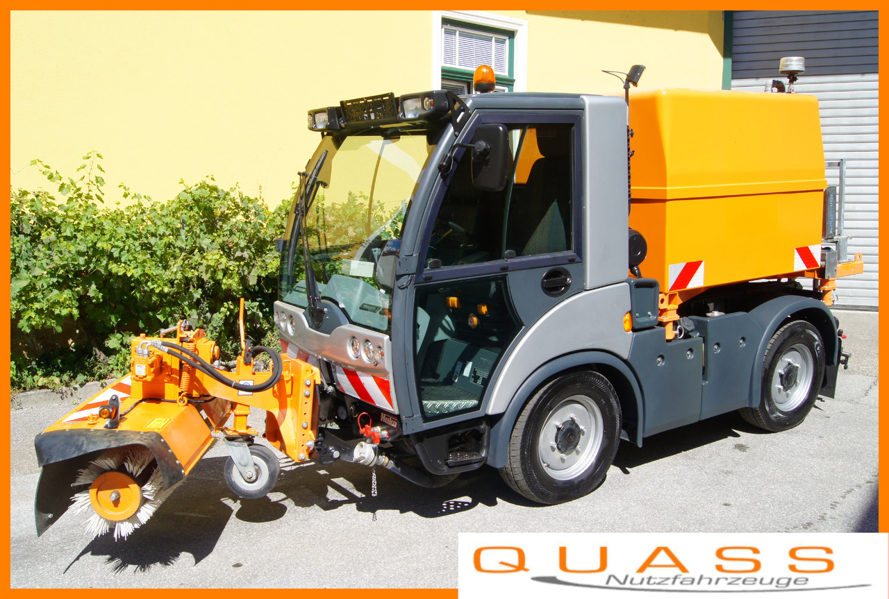MULTICAR TREMO X56 Carrier CS/4x4/Euro 5/Besen/Wasserfass - Tipper van: picture 1 MULTICAR TREMO X56 Carrier CS/4x4/Euro 5/Besen/Wasserfass - Tipper van: picture 1