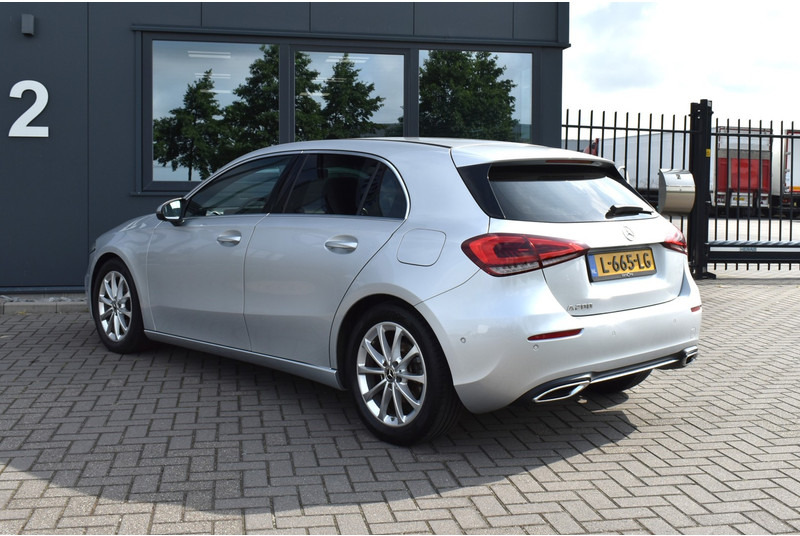 Mercedes-Benz A-Klasse 200 | Business Solution * 163 PK * Camera * LED * MBUX - Hatchback: picture 4 Mercedes-Benz A-Klasse 200 | Business Solution * 163 PK * Camera * LED * MBUX - Hatchback: picture 4