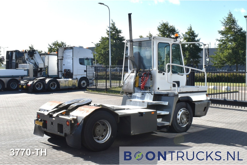 Terberg YT222 4x2 | TERMINAL TRUCK * NL KENTEKEN - Tractor unit: picture 5 Terberg YT222 4x2 | TERMINAL TRUCK * NL KENTEKEN - Tractor unit: picture 5
