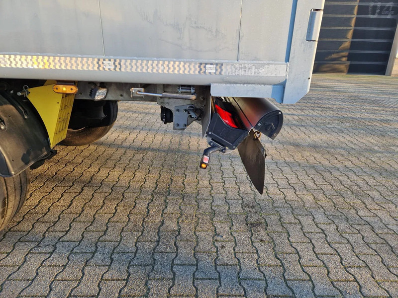 Kraker VERHUURD - Tank semi-trailer: picture 5 Kraker VERHUURD - Tank semi-trailer: picture 5