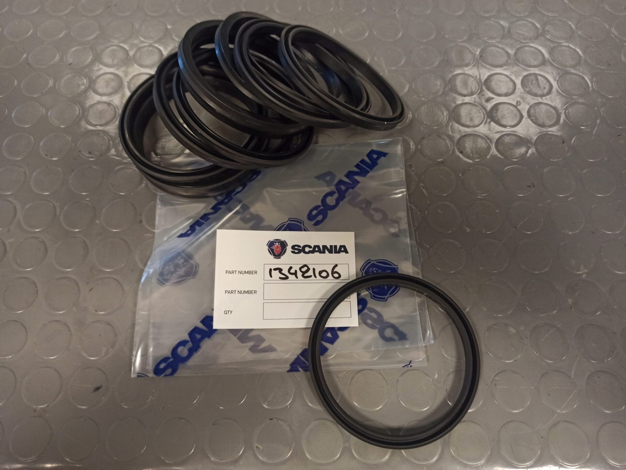 SCANIA GASKET - 1342106 - Gearbox and parts for Truck: picture 1 SCANIA GASKET - 1342106 - Gearbox and parts for Truck: picture 1
