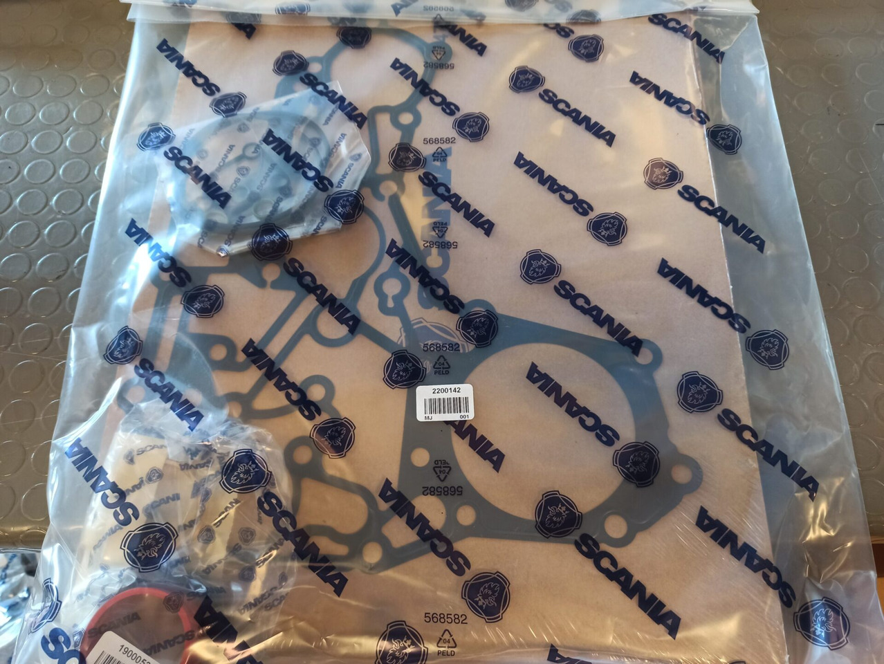 SCANIA GASKET KIT - 2200142 - Gearbox and parts for Truck: picture 1 SCANIA GASKET KIT - 2200142 - Gearbox and parts for Truck: picture 1