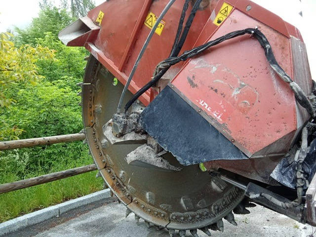 DITCH WITCH RT125 - Trencher: picture 2 DITCH WITCH RT125 - Trencher: picture 2