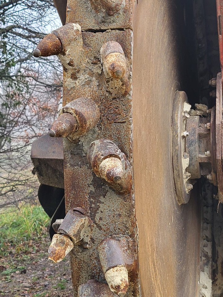 DITCH WITCH RT125 - Trencher: picture 2 DITCH WITCH RT125 - Trencher: picture 2