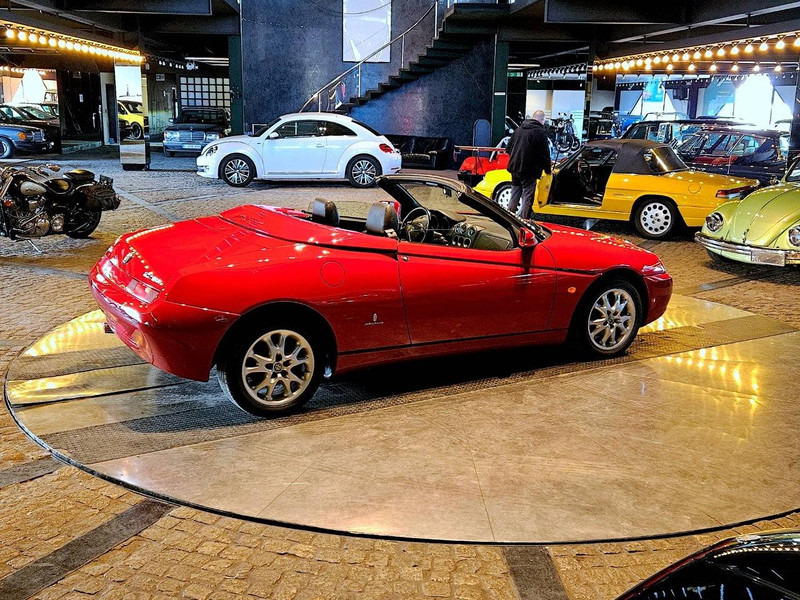 Alfa Romeo Spider (916 - update 3) _ 2.0 TS - Sedan: picture 2 Alfa Romeo Spider (916 - update 3) _ 2.0 TS - Sedan: picture 2