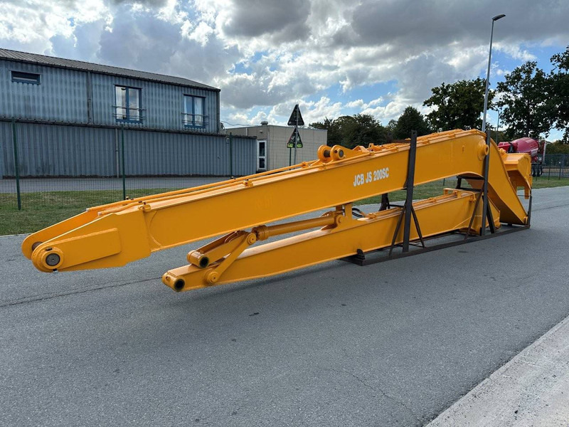 JCB JS200SC - Attachment: picture 2 JCB JS200SC - Attachment: picture 2