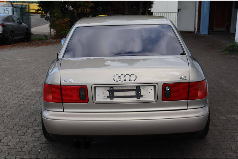 Audi A8 3.7 Quattro - Sedan: picture 5 Audi A8 3.7 Quattro - Sedan: picture 5