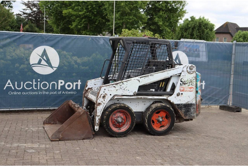 Bobcat S100 - Wheel loader: picture 1 Bobcat S100 - Wheel loader: picture 1
