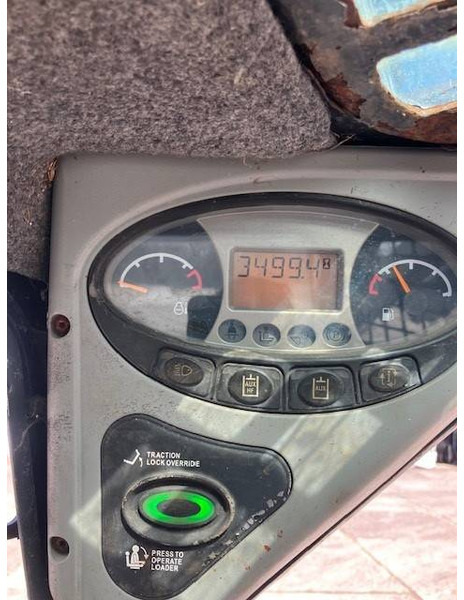 Bobcat S100 - Wheel loader: picture 5 Bobcat S100 - Wheel loader: picture 5