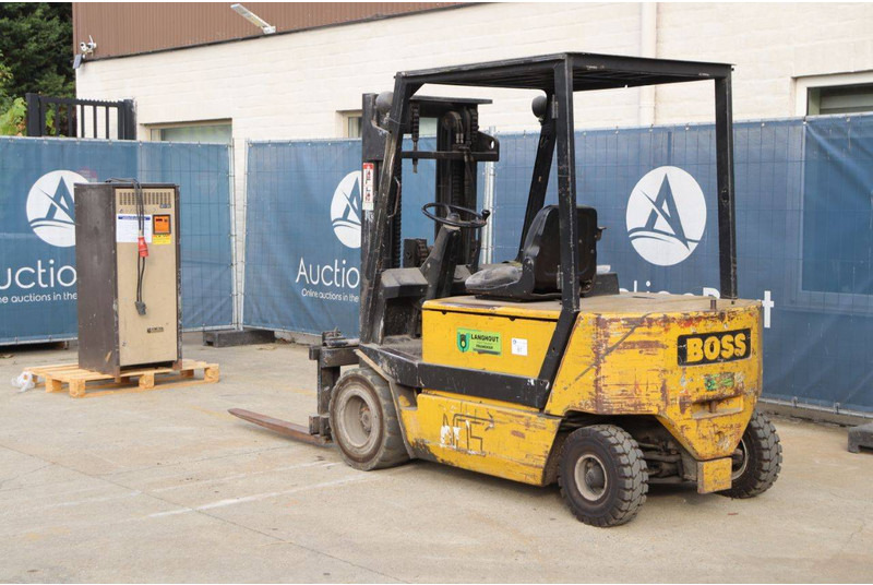 Boss PE30MK - Electric forklift: picture 4 Boss PE30MK - Electric forklift: picture 4