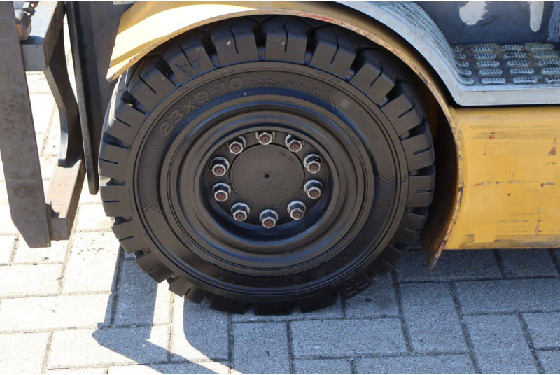 Electric forklift Caterpillar 2EP500: picture 13