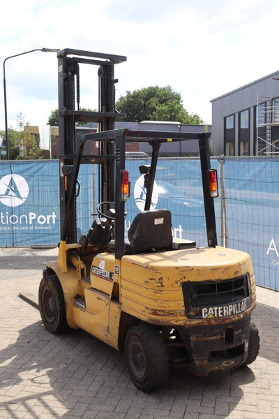 Caterpillar DP30 - Diesel forklift: picture 4 Caterpillar DP30 - Diesel forklift: picture 4
