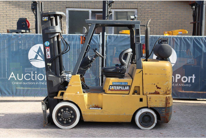 Caterpillar GC45K - LPG forklift: picture 2 Caterpillar GC45K - LPG forklift: picture 2