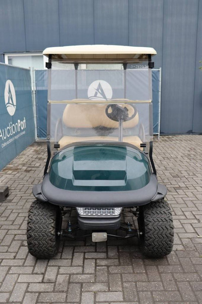 Club-car - Golf cart: picture 2 Club-car - Golf cart: picture 2