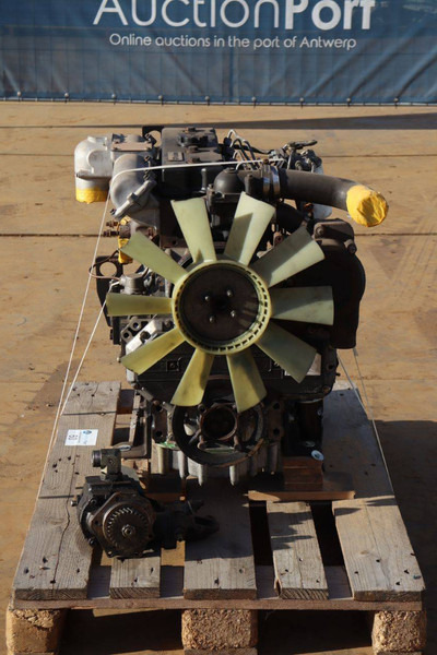 Perkins 1104D A4.2 - Construction machinery: picture 3 Perkins 1104D A4.2 - Construction machinery: picture 3