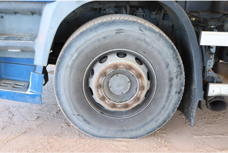 Hook lift truck DAF CF85.360: picture 14