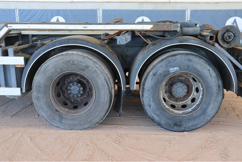 Hook lift truck DAF CF85.360: picture 16