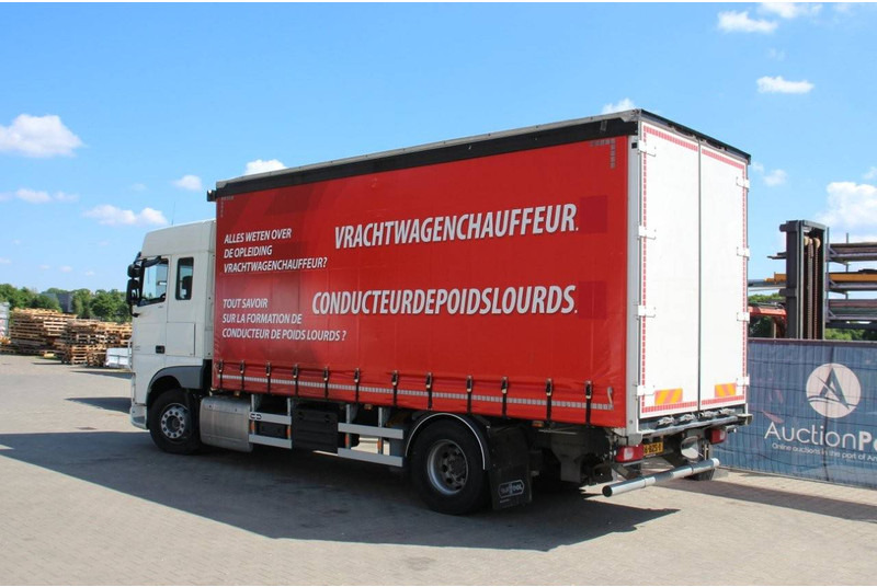 DAF XF 410 FA - Container transporter/ Swap body truck: picture 3 DAF XF 410 FA - Container transporter/ Swap body truck: picture 3
