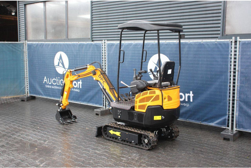 DPC HT15L - Mini excavator: picture 3 DPC HT15L - Mini excavator: picture 3