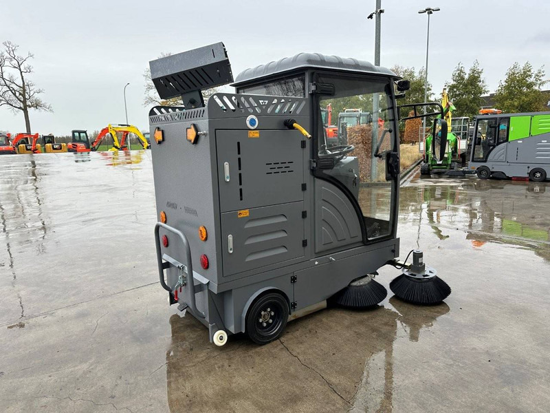 DY2000 - Road sweeper: picture 5 DY2000 - Road sweeper: picture 5