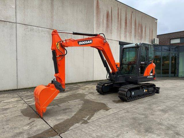 Doosan DX55-9C - Crawler excavator: picture 1 Doosan DX55-9C - Crawler excavator: picture 1
