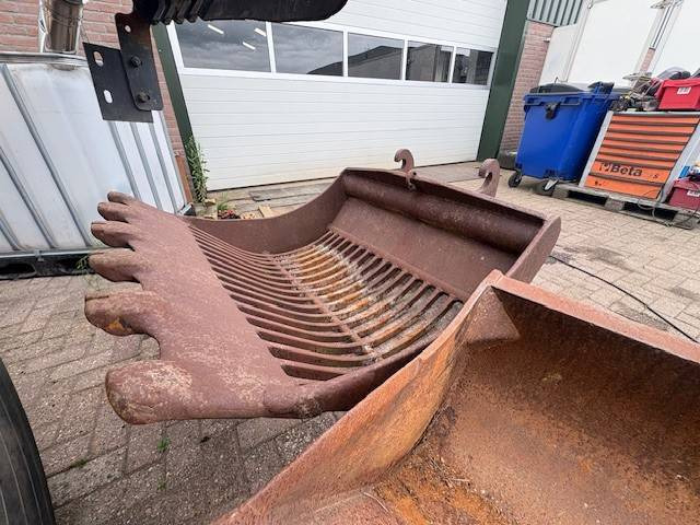 Excavator sieve bucket - Bucket: picture 4 Excavator sieve bucket - Bucket: picture 4
