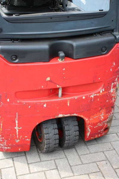 Electric forklift Fenwick-Linde E16H-02: picture 17