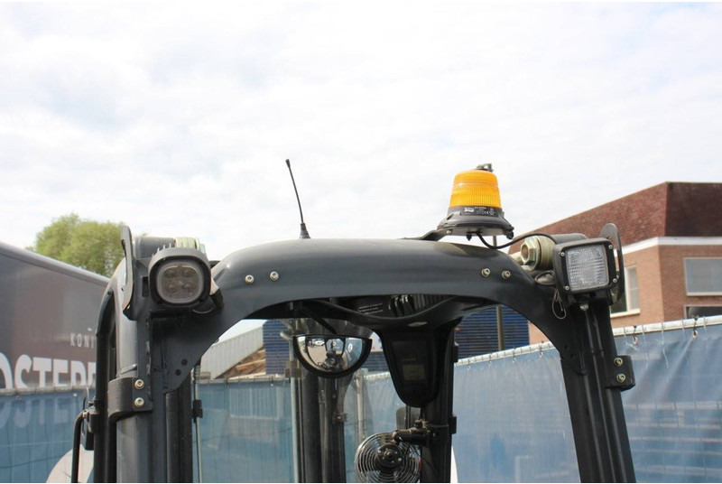 Electric forklift Fenwick-Linde E16H-02: picture 16