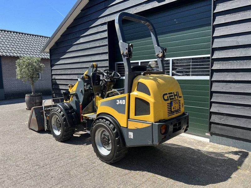 Gehl AL340 - Wheel loader: picture 3 Gehl AL340 - Wheel loader: picture 3