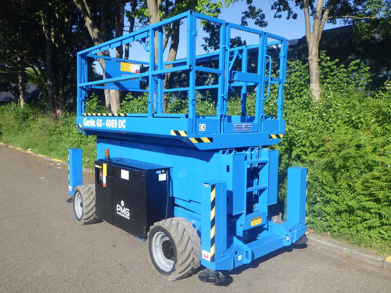Genie GS-4069DC - Scissor lift: picture 3 Genie GS-4069DC - Scissor lift: picture 3