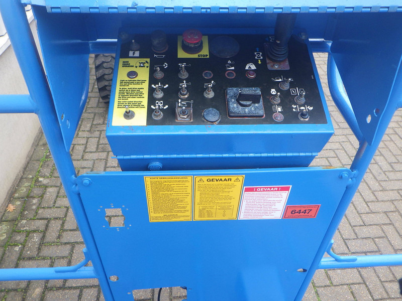 Genie Z-34/22 - Articulated boom: picture 5 Genie Z-34/22 - Articulated boom: picture 5