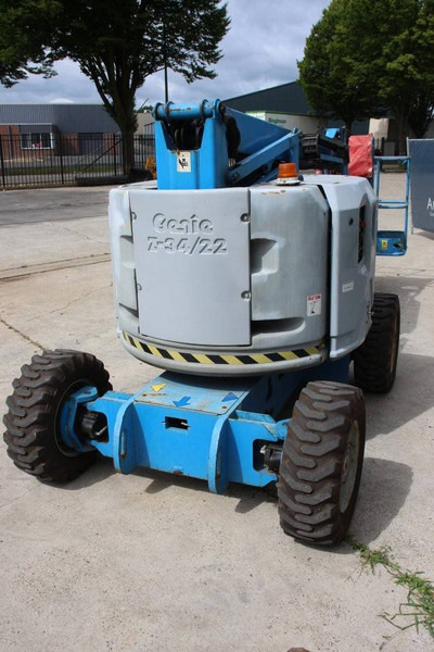 Genie Z-34/22 - Articulated boom: picture 5 Genie Z-34/22 - Articulated boom: picture 5