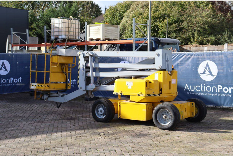 Genie Z-45/22 - Articulated boom: picture 4 Genie Z-45/22 - Articulated boom: picture 4