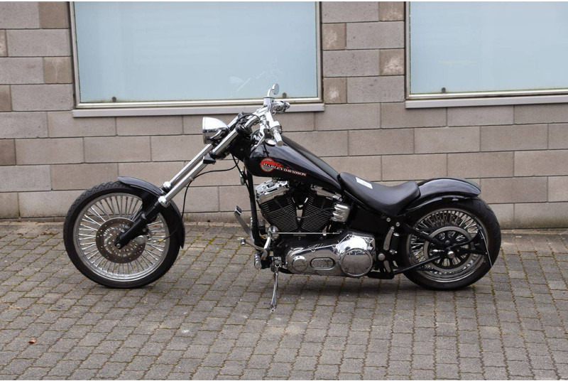 Harley-Davidson - Motorcycle: picture 2 Harley-Davidson - Motorcycle: picture 2
