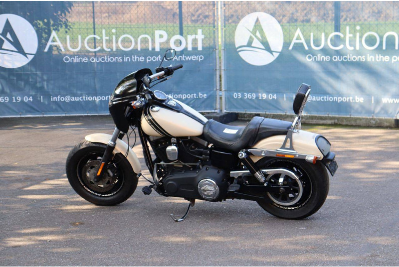 Harley-Davidson Dyna Fat Bob - Motorcycle: picture 3 Harley-Davidson Dyna Fat Bob - Motorcycle: picture 3