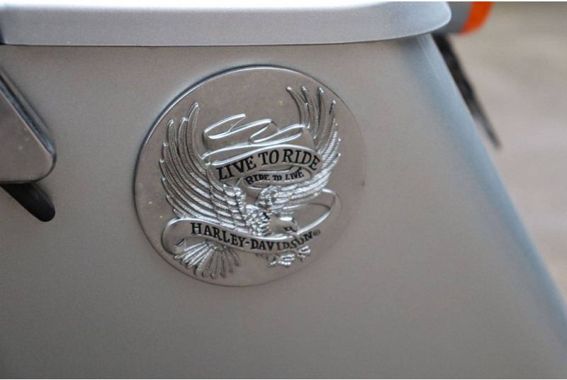 Motorcycle Harley-Davidson Dyna Switchback: picture 18 Motorcycle Harley-Davidson Dyna Switchback: picture 18