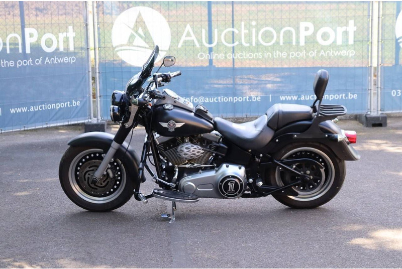 Harley-Davidson Fat Boy Low - Motorcycle: picture 2 Harley-Davidson Fat Boy Low - Motorcycle: picture 2